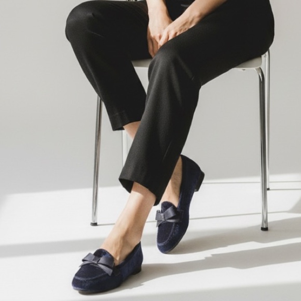 New Beautiisoles Robyn Shreiber Blue Fannie Navy Velvet Loafers Shoes Bow 42/12